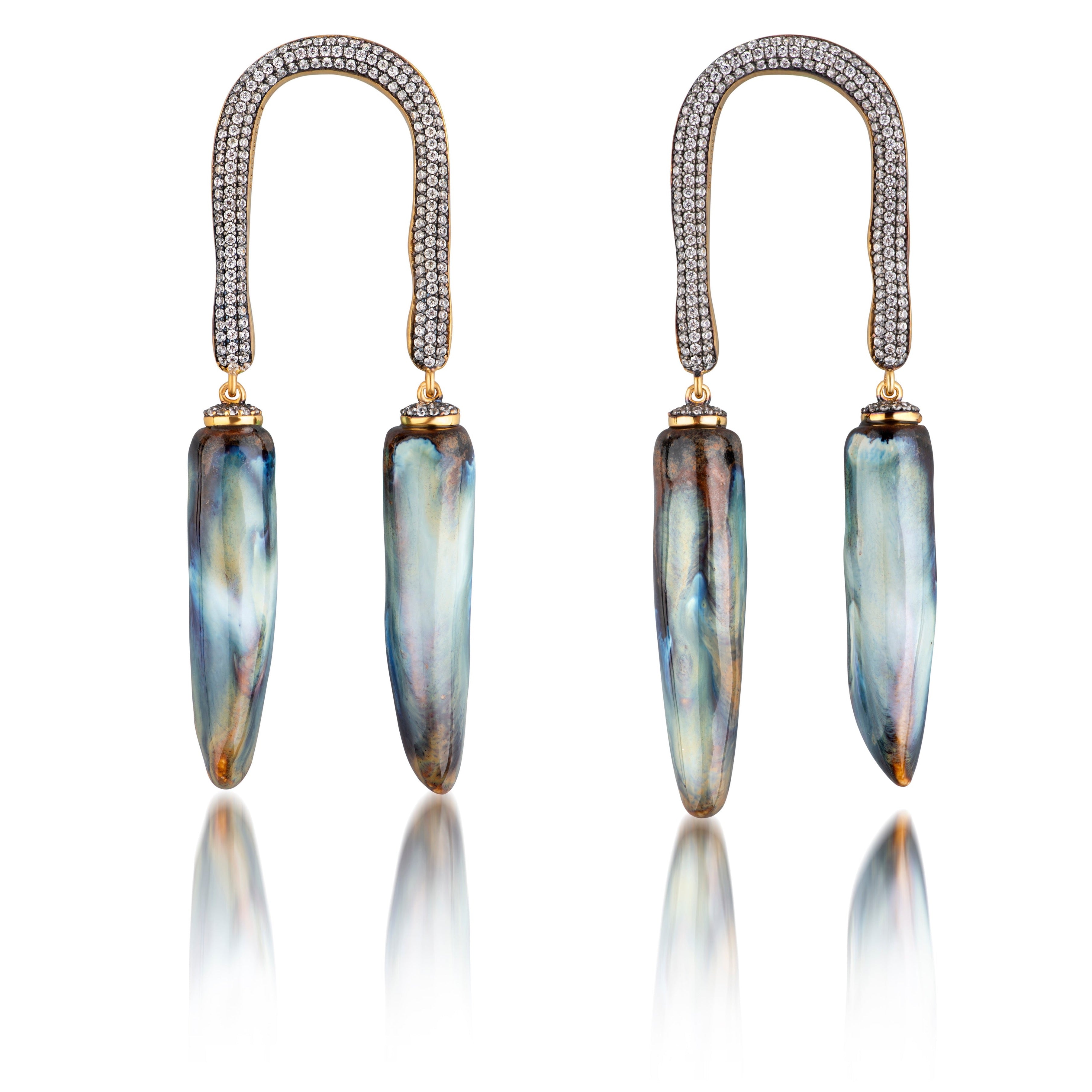 Alter Horseshoe Earrings With Twigs